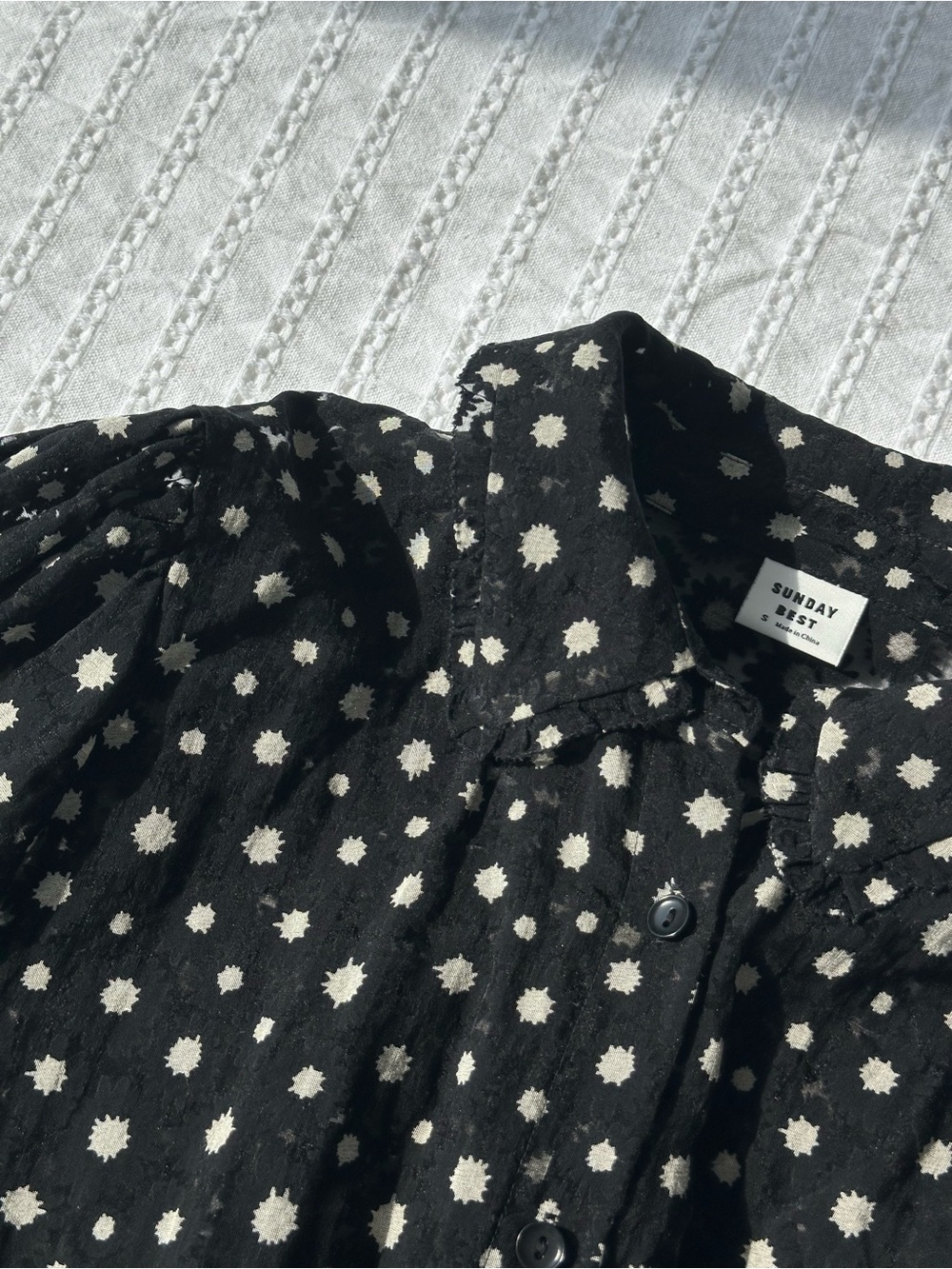 Sunday Best Black & White Floral Eyelash Lace Button Shirt - Picture 4 of 4